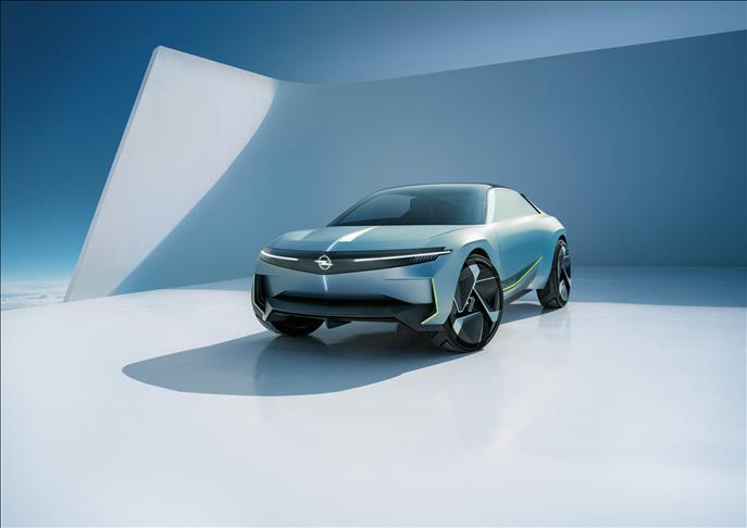Opel konsept aracı Experimental’i IAA Mobility’de sergilemeye hazırlanıyor