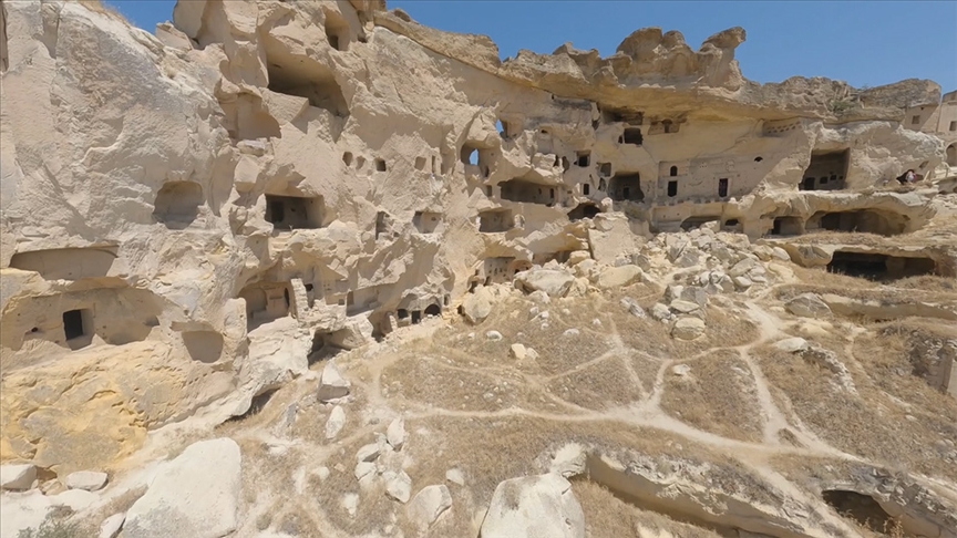 Kapadokya’daki turistik merkezler FPV dronla görüntülendi