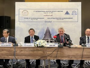 Beyin cerrahisi İstanbul’da ele alınıyor