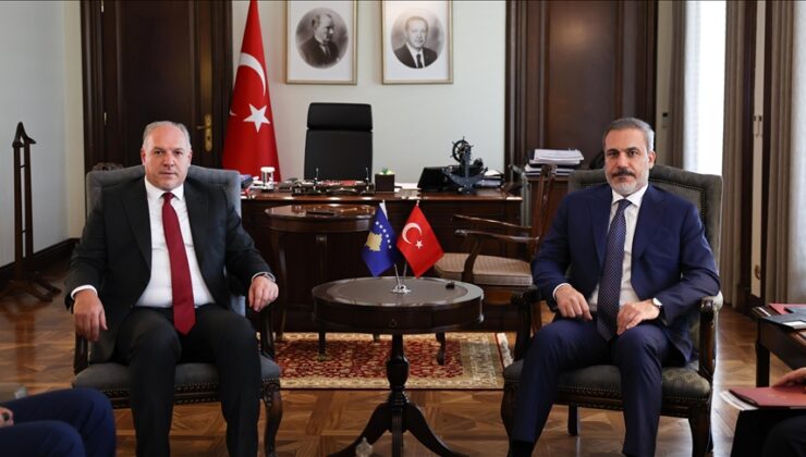Dışişleri Bakanı Fidan, Kosova Bölgesel Kalkınma Bakanı Damka ile görüştü