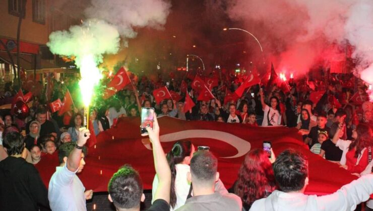 Gönen’de 100.Yıl Coşkusu